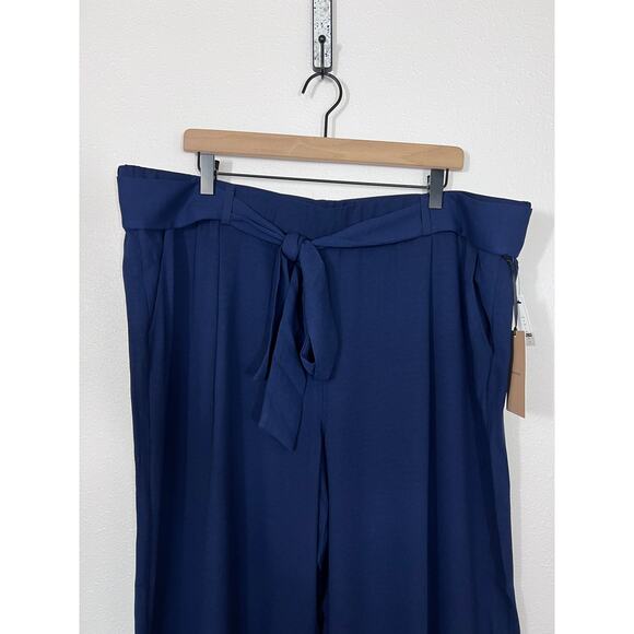 Halogen Navy Tie Waist Wide Leg Cropped Pants Size Large NWT - Picture 4 of 6